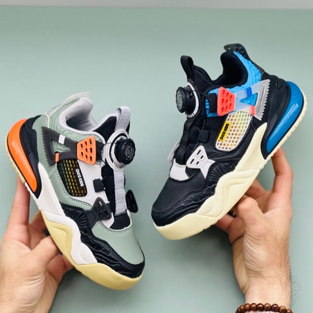 خرید اینترنتی قیمت کتونی طرح جردن4 برند BKG کد 071902