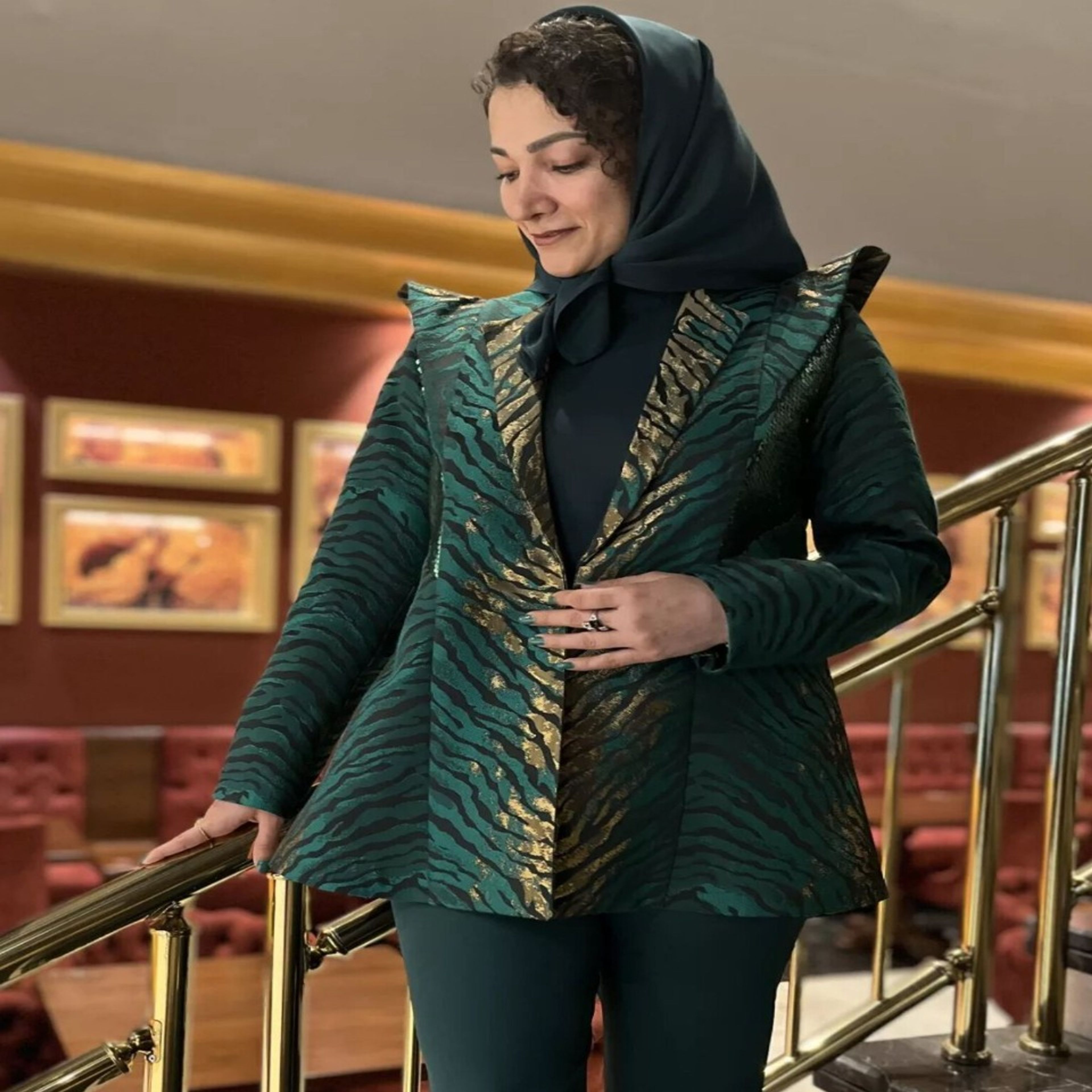 فروش اینترنتی الگو بالاتنه پنس دار