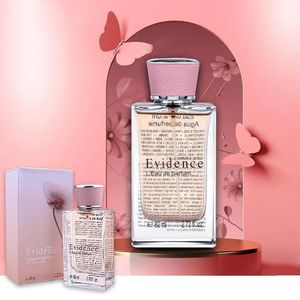 عطر ادکلن زنانه ایوروشه اویدنس فراگرنس ورد (Fragrance World Evidence) - ماندگاری و پخش بو عالی - رایحه خنک و شیرین - پرطرفدار