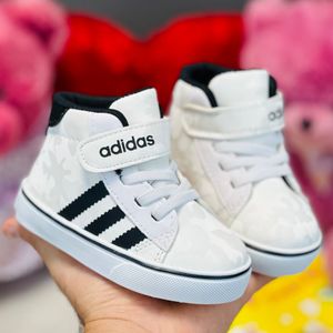 خرید آنلاین کتونی ساق دار adidas کد 081305