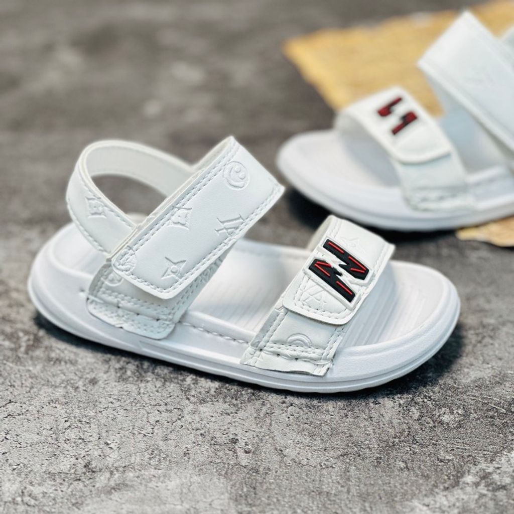 خرید اینترنتی قیمت صندل بچگانه نیوبالانس دو چسب کد 032403