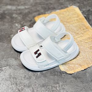 خرید اینترنتی قیمت صندل بچگانه نیوبالانس دو چسب کد 032403