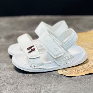 خرید اینترنتی قیمت صندل بچگانه نیوبالانس دو چسب کد 032403