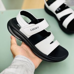 خرید اینترنتی قیمت صندل بچگانه اسپرت طرح هشتی  LuckyKids کد 032904