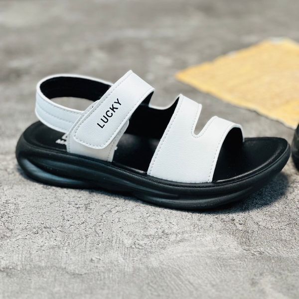 صندل بچگانه اسپرت طرح هشتی  LuckyKids کد 032904