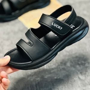 خرید اینترنتی قیمت صندل بچگانه اسپرت طرح هشتی  LuckyKids کد 032904