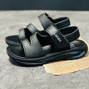 خرید اینترنتی قیمت صندل بچگانه اسپرت طرح هشتی  LuckyKids کد 032904