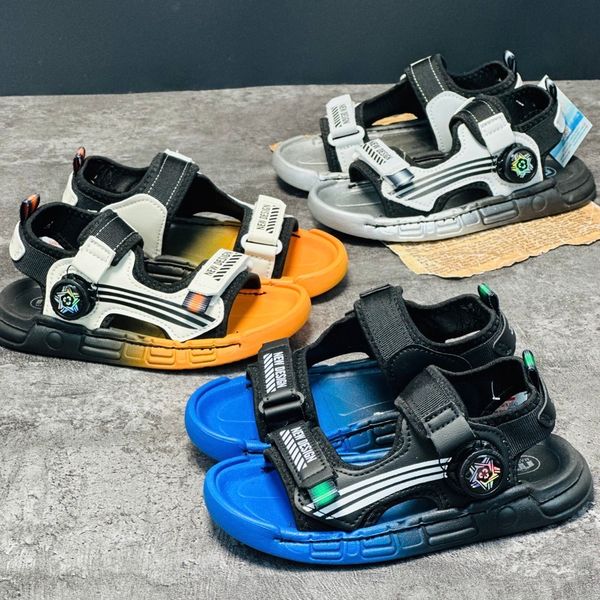 صندل بچگانه زیپلاینی طرح benz برند mtl کد 033002