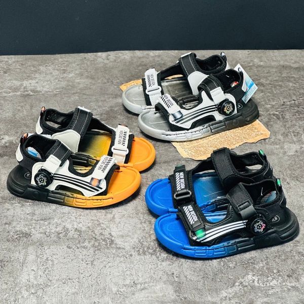 صندل بچگانه زیپلاینی طرح benz برند mtl کد 033002