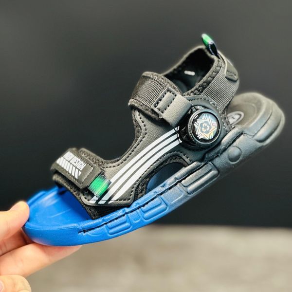 صندل بچگانه زیپلاینی طرح benz برند mtl کد 033002