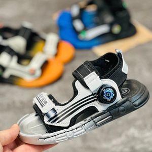 خرید اینترنتی قیمت صندل بچگانه زیپلاینی طرح benz برند mtl کد 033002