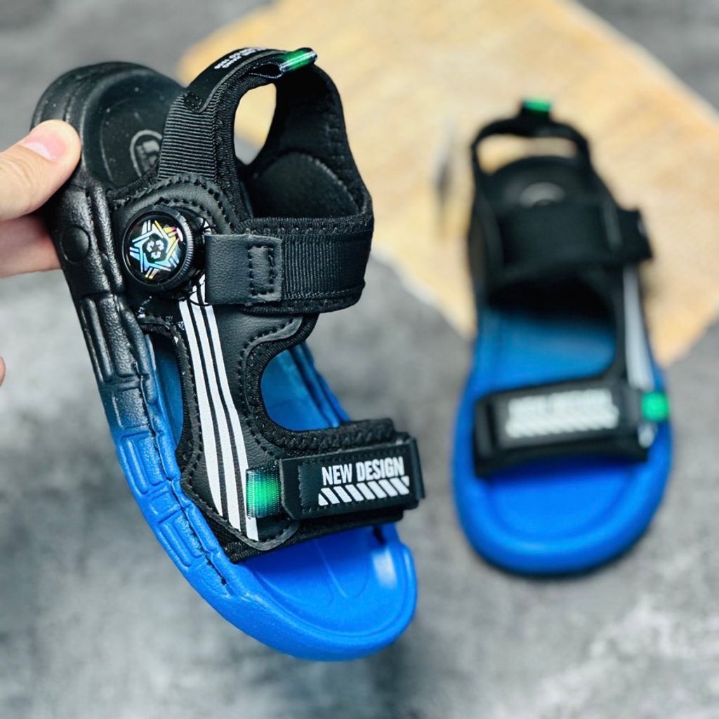 خرید اینترنتی قیمت صندل بچگانه زیپلاینی طرح benz برند mtl کد 033002