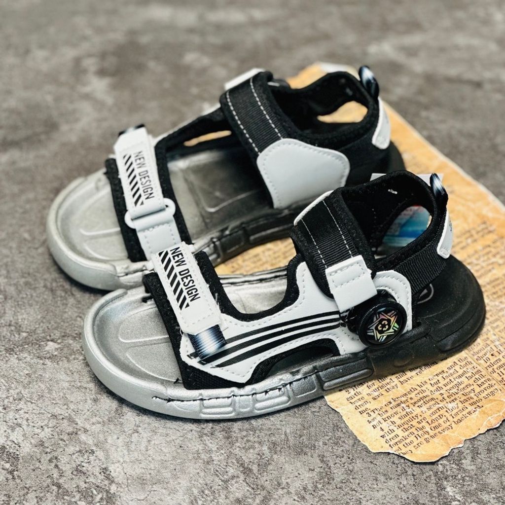 خرید اینترنتی قیمت صندل بچگانه زیپلاینی طرح benz برند mtl کد 033002