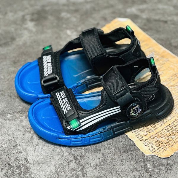 صندل بچگانه زیپلاینی طرح benz برند mtl کد 033002