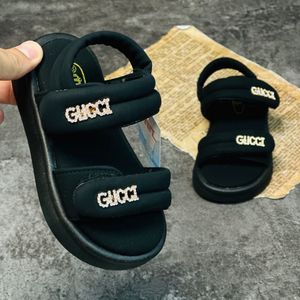 خرید آنلاین صندل بچگانه دخترانه وارداتی پفکی طرح Gucci کد 040701