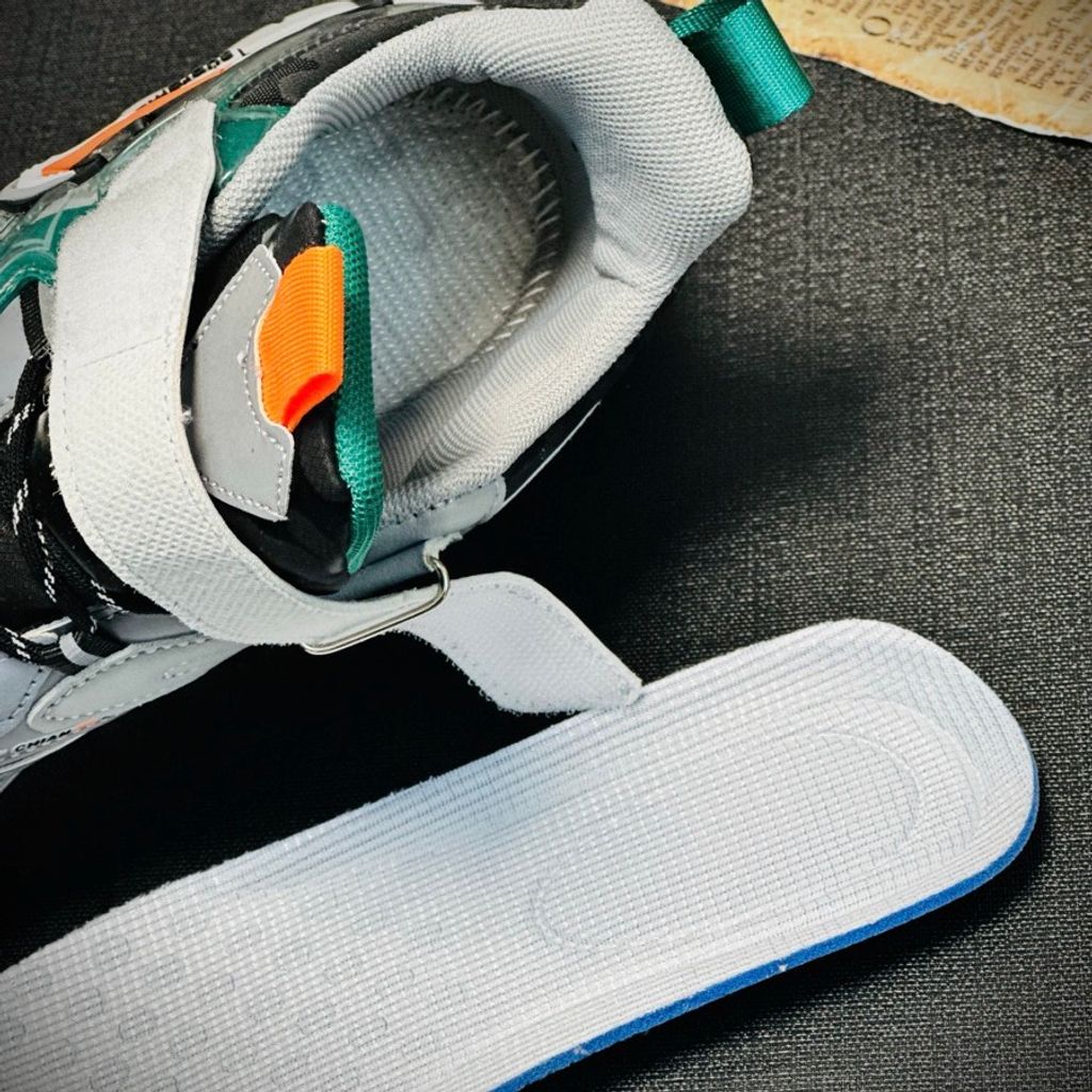 خرید اینترنتی قیمت کتونی طرح نایک برند hillassy کد 070803