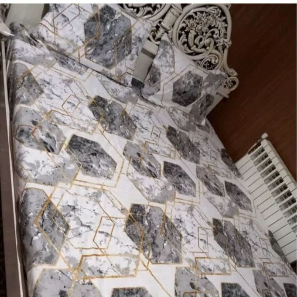 خرید اینترنتی روتختی نیم ست دونفره طرح شش ضلعی سفید