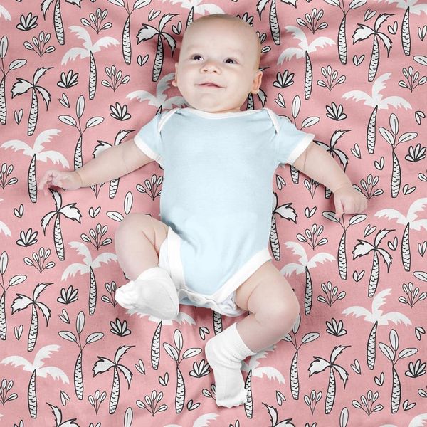 پارچه مخمل روتختی طرح گل و برگ کد 5012451