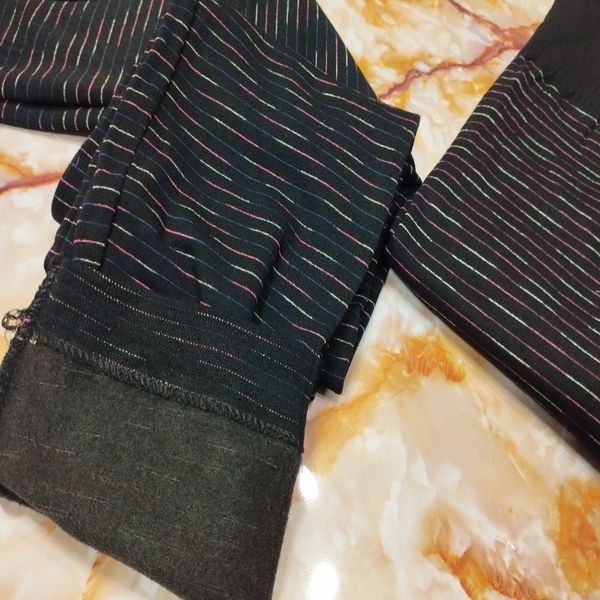 ساپورت. شلوار تو کرک طرح خطی