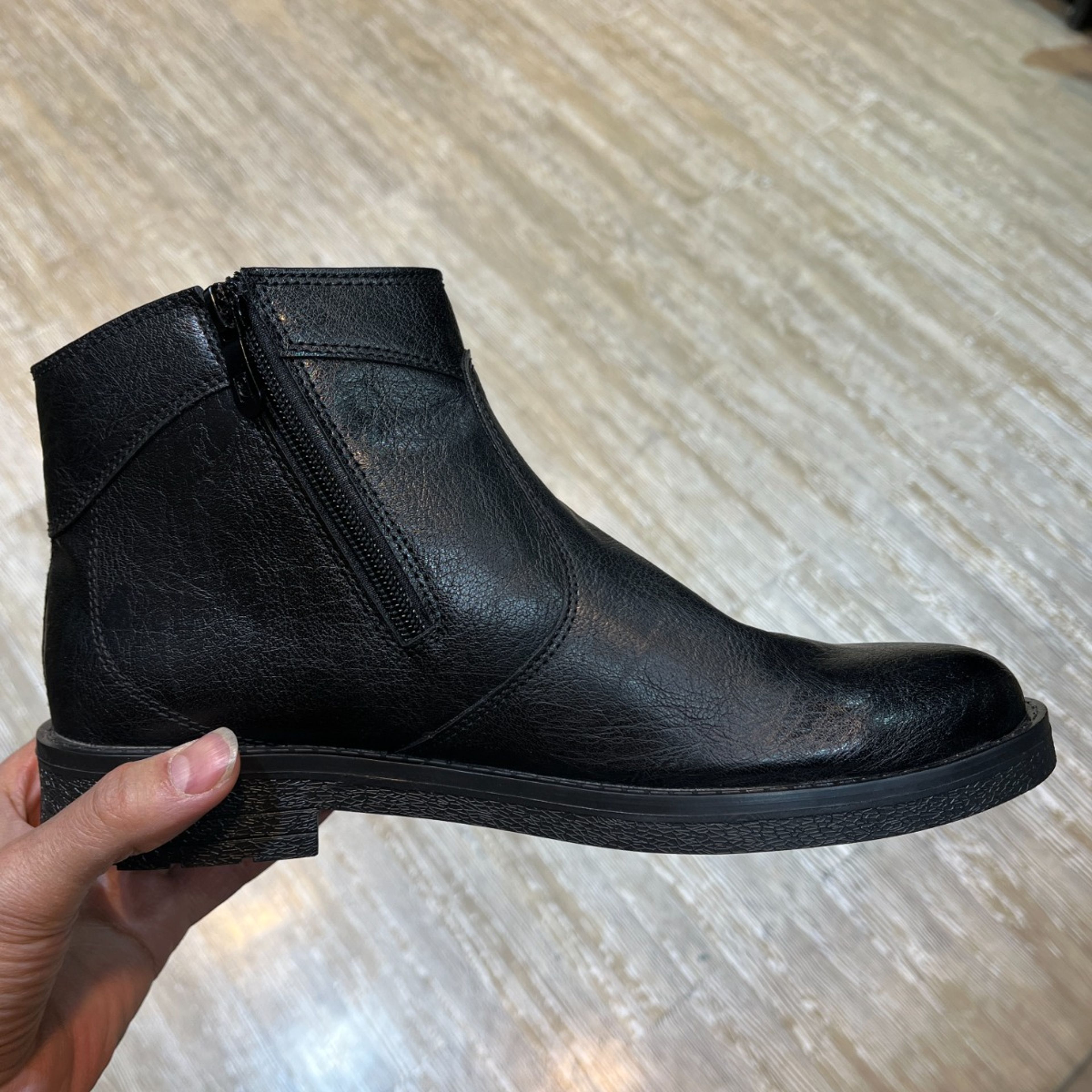 خرید اینترنتی نیم بوت ساده مردانه