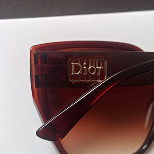 خرید اینترنتی عینک آفتابی زنانه دیور Dior لنز استاندارد یووی 400