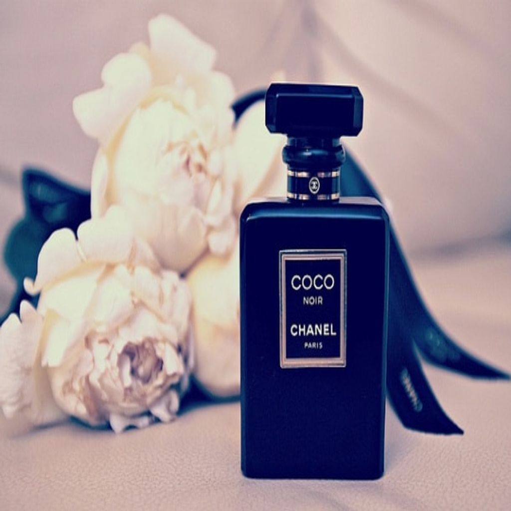 فروش اینترنتی عطر زنانه شنل کوکو نویر - CHANEL - Coco Noir