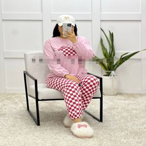 خرید اینترنتی ست لباس شلوار زنانه دختدانه لاکرادار کیفیت تن خور