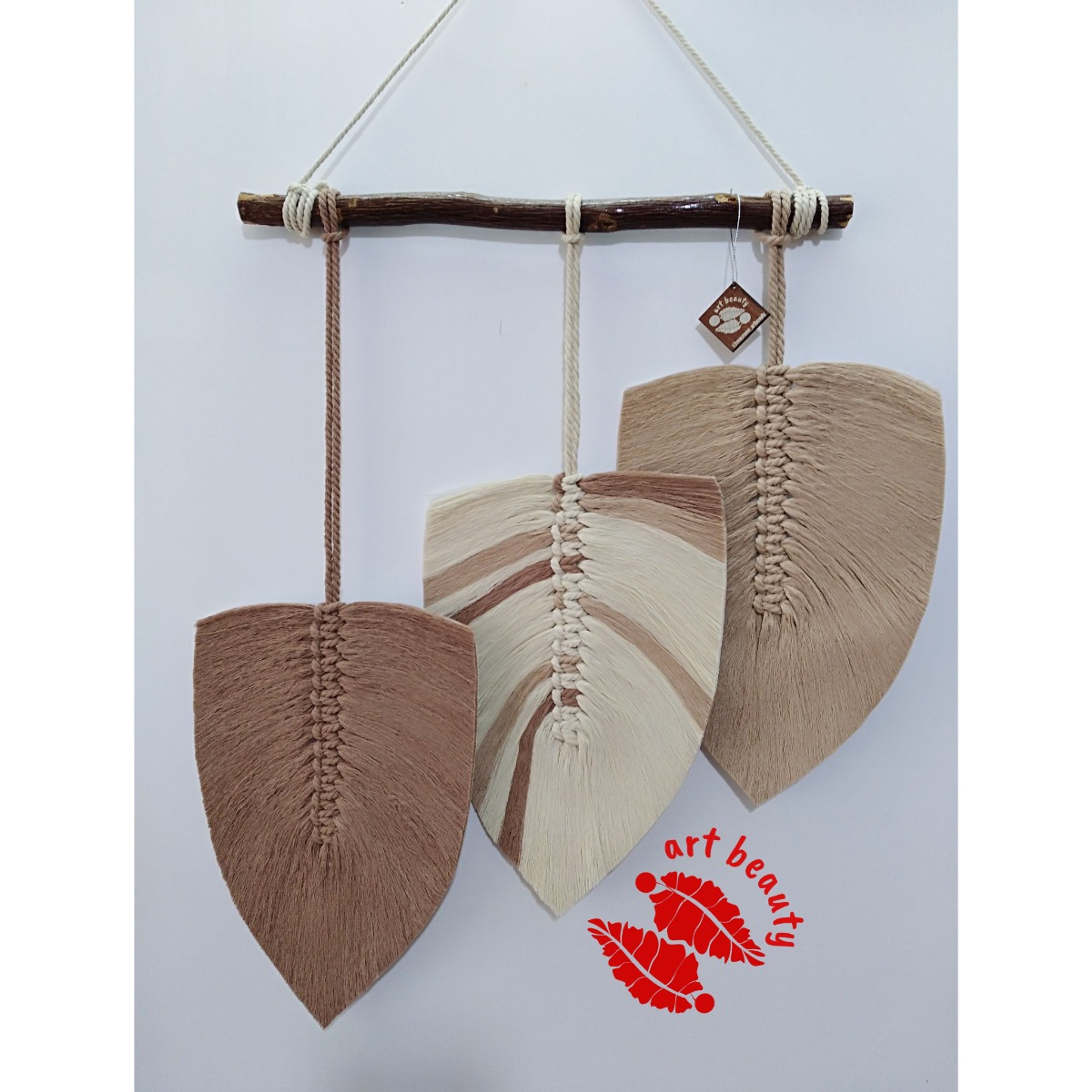 خرید اینترنتی دیوارکوب سه برگ خاص مکرومه بافی طرح راه راه