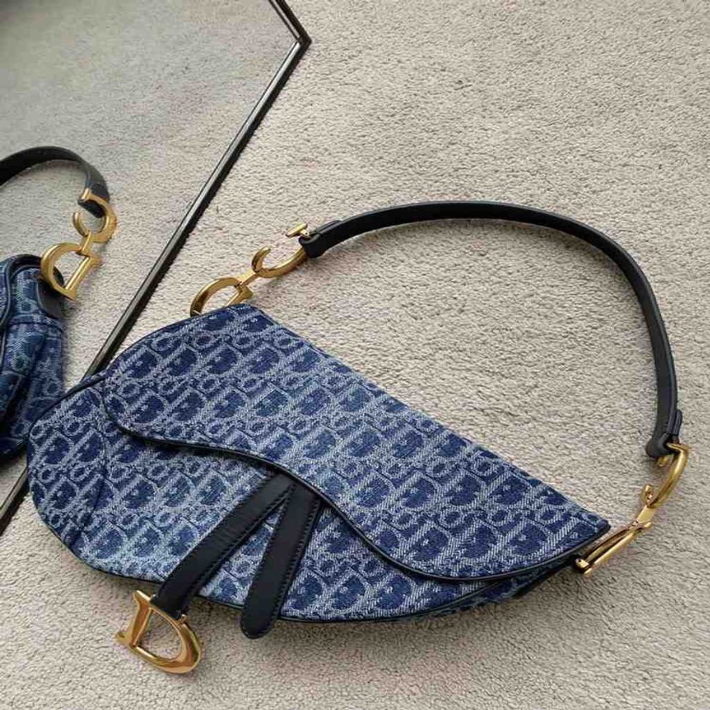 خرید اینترنتی کیف دوشی دیور