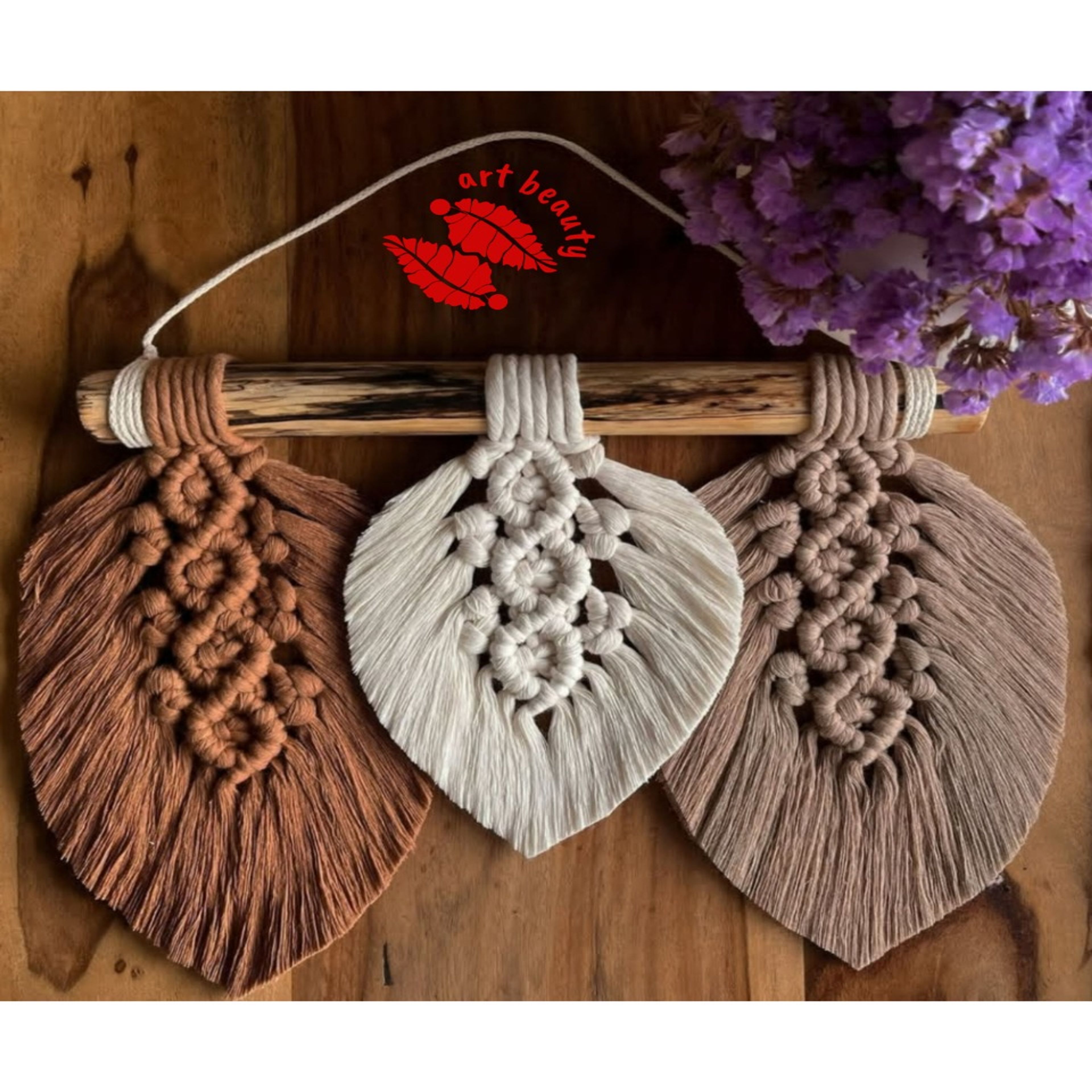 خرید اینترنتی دیوارکوب برگ مدل دار مکرومه طرح ناردون