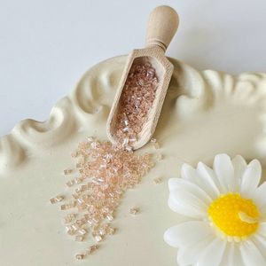 قیمت ارزان بسته 10 گرمی منجوق شکسته برند fgb در رنگبندی
