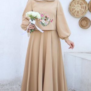 خرید اینترنتی کت سارافون مزونی طرح دلین