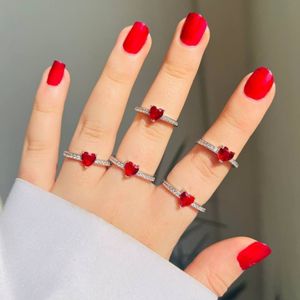 انگشتر فری سایز نگین دار رنگ ثابت زنانه