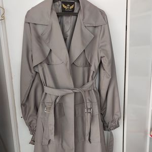 خرید انلاین بارانی آستردار کمربندار