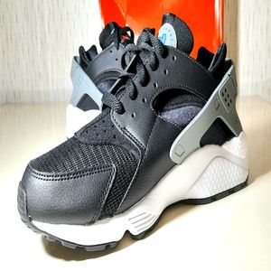 فروش اینترنتی کفش رانینگ نایکی Air J22 Huarache