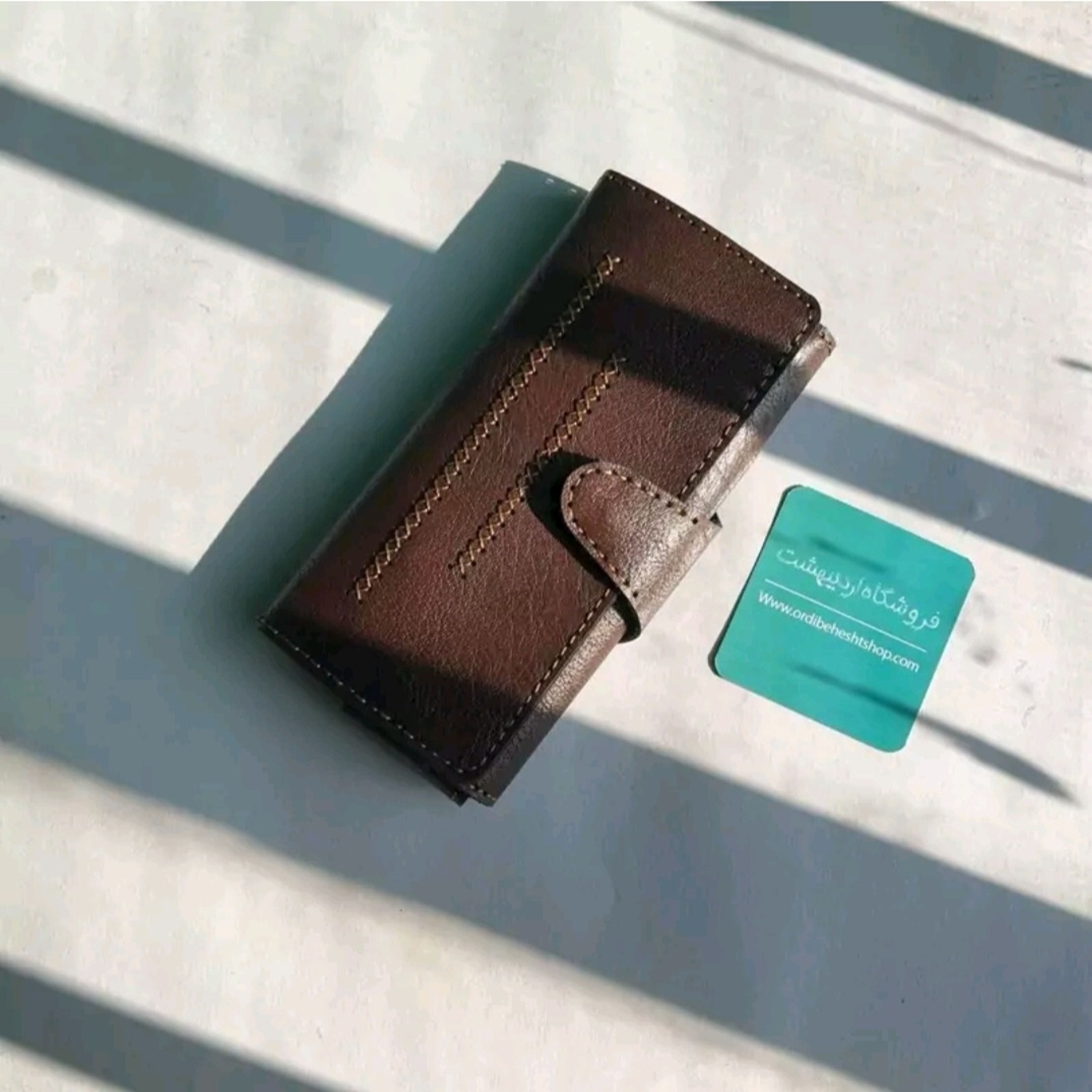 فروش اینترنتی کیف پول مردانه سه لت چرم سوگو دست دوز درجه یک