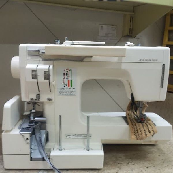 چرخ خیاطی ژانومه دوکله 2100
