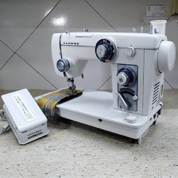 چرخ خیاطی ژانومه801