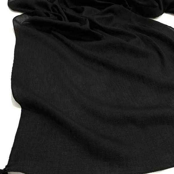 شال مشکی  مریمی خنک و سبک حاشیه منگولدار و ریش