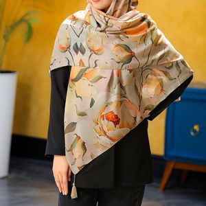 خرید آنلاین شال و روسری  اسپان چهار فصل طرح آبرنگی منگولدار 