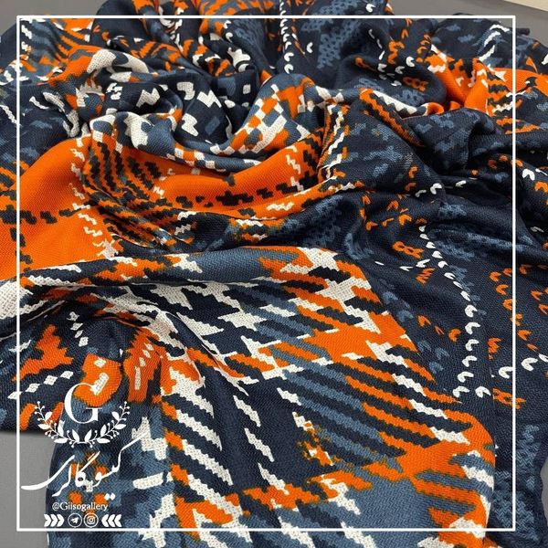 روسری پارچه چهارفصل برند اعلا دستدوز قواره بزرگ طرح مشکی سفید