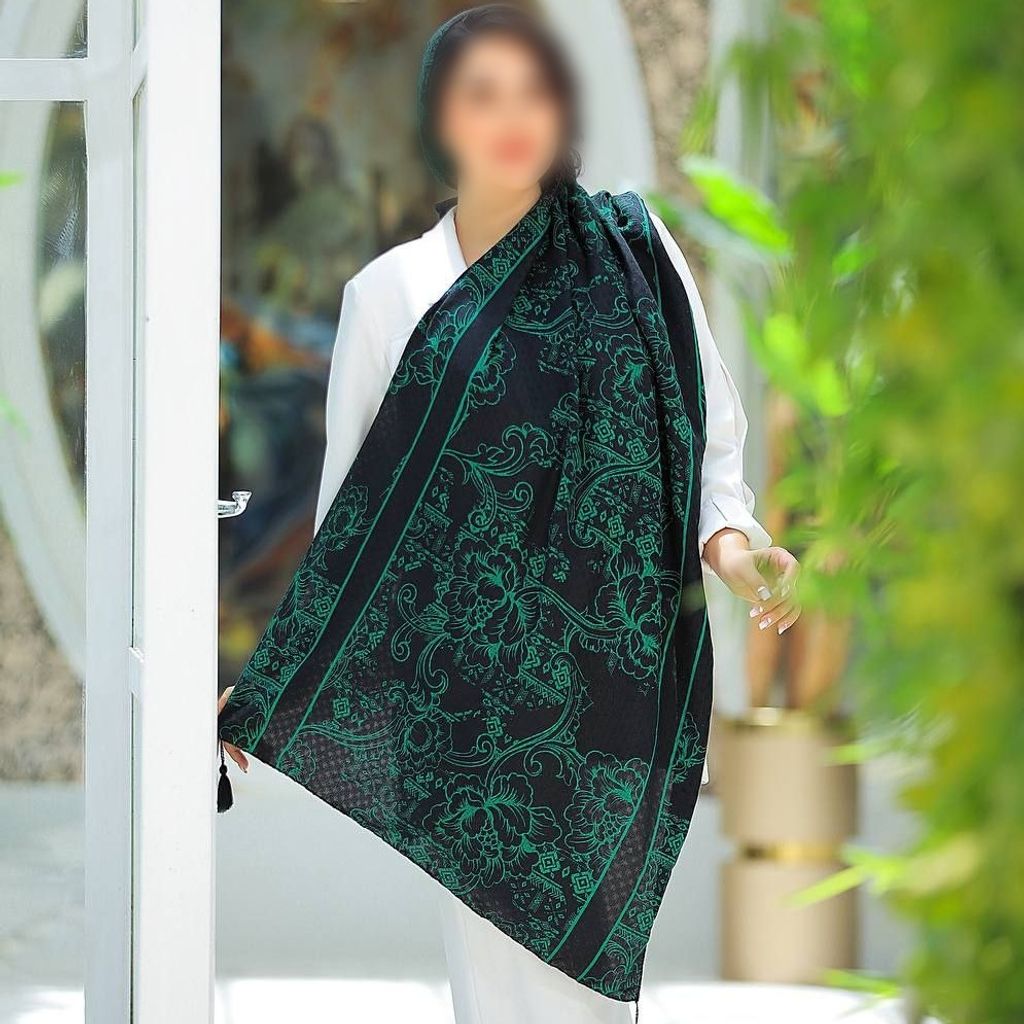 خرید آنلاین شال پارچه بهاره منگولدار پارت روز زن( ارسال رایگان)