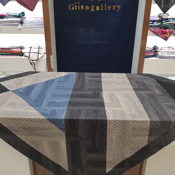 حراج روسری نخی پاییزه قواردار طرحبندی