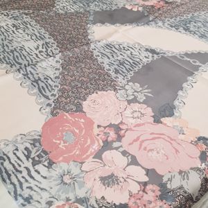 خرید اینترنتی روسری مینی اسکارف  حریر ابریشم وارداتی دوخت ترک قواره 70 