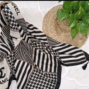 فروش اینترنتی روسری سوپرنخ منگولدار قواره بزرگ طرحبندی  ارسال رایگان و سراسری