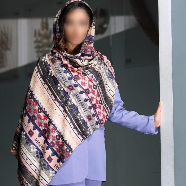 شال های نخی منگولدار