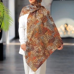 شال اسپان نخی چهار فصل طرح آبرنگی منگولدار