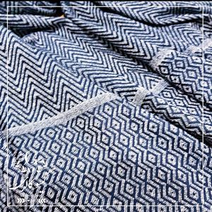 خرید اینترنتی شال کتان نخ طرح لی رنگ سرمه ای سنتی گرم بالا لب ترک