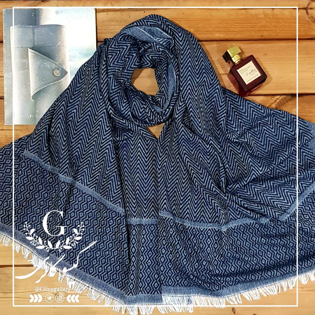 خرید اینترنتی شال کتان نخ طرح لی رنگ سرمه ای سنتی گرم بالا لب ترک