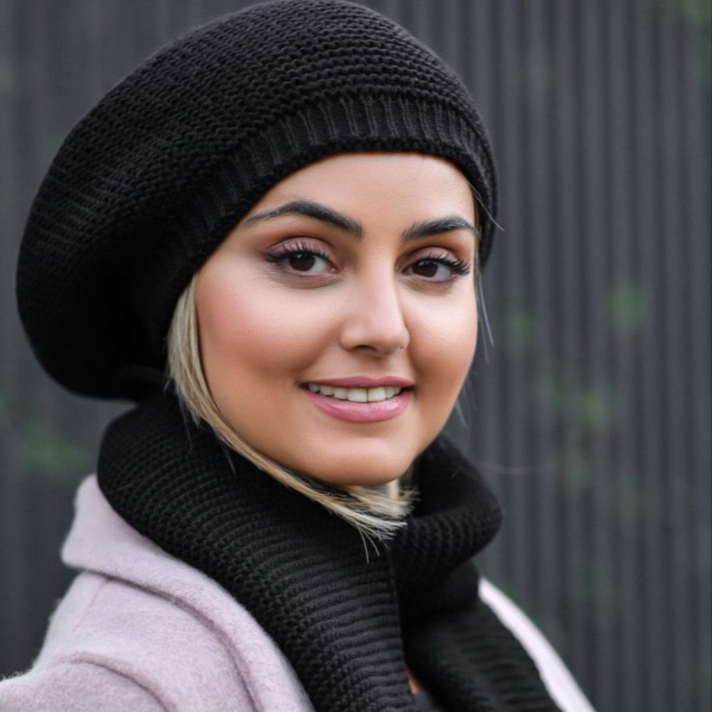 خرید آنلاین شال و کلاه پانیذ